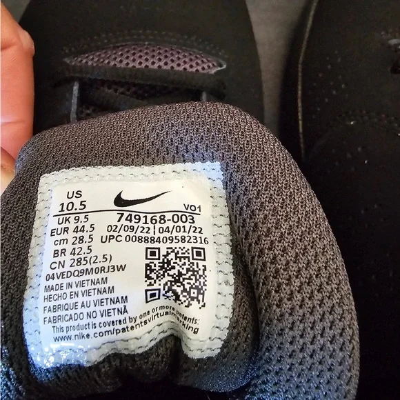 Nike Air Visi Pro Black High-Top Athletic Shoes with Cushioned Sole - Picture 4 of 6